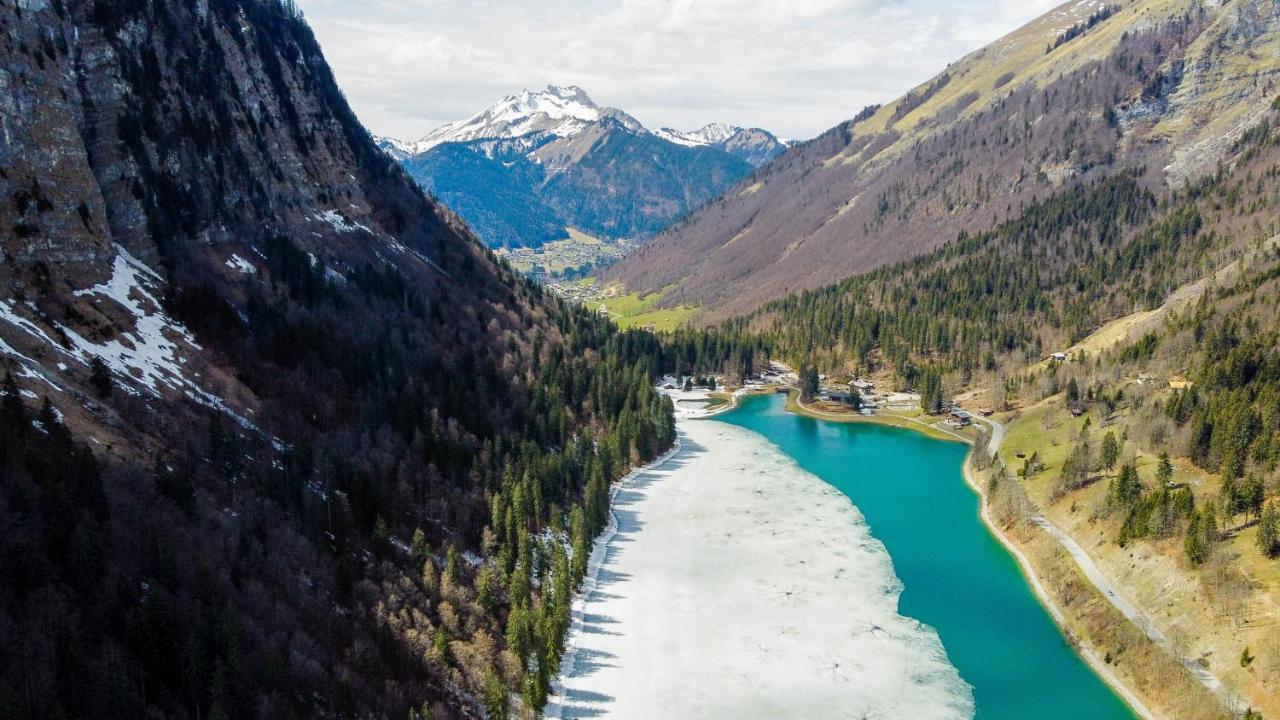 Hotel Du Lac Montriond Exteriör bild